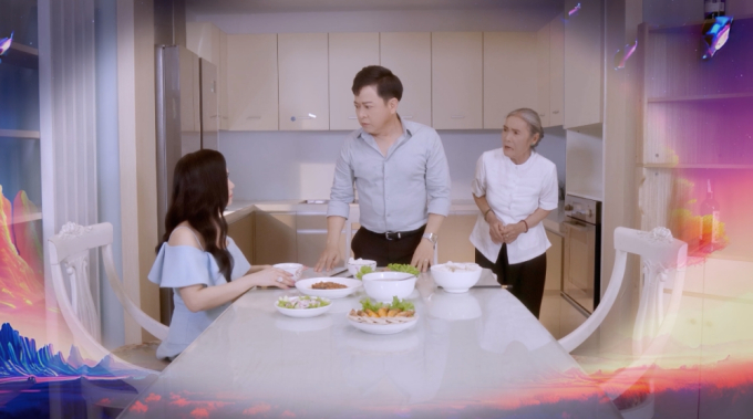 Ca sĩ Hà Phương bật khóc nức nở vì bị phụ tình trong MV “Quen với cô đơn