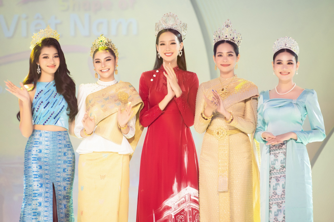 Lê Nguyễn Bảo Ngọc đọ sắc cùng 4 nàng hậu châu Á, nổi bần bật nhờ chiều cao 1m85