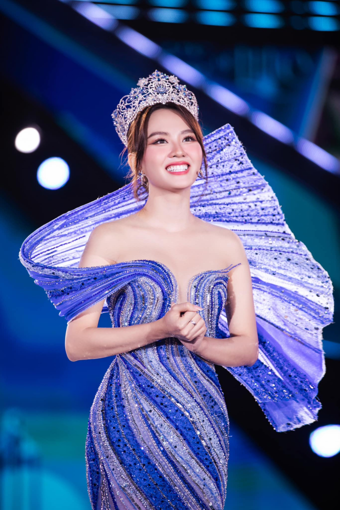 Nhầm lần tai hại: Blogger Canada 230k follower “quên mất” Mai Phương, chọn luôn Ý Nhi thi Miss World 2023