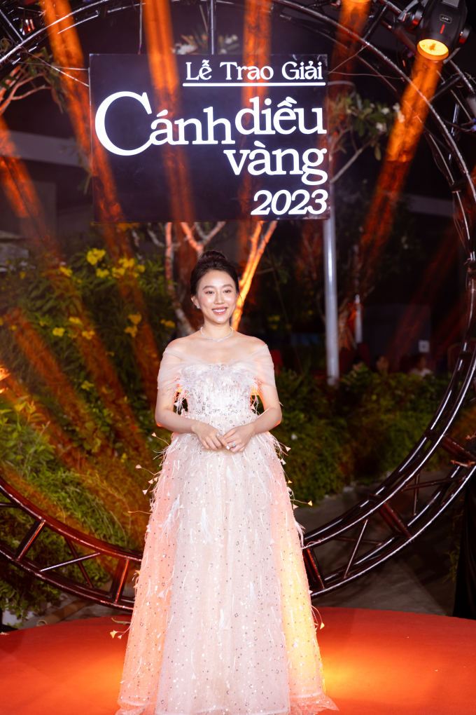 Hậu trao giải Cánh diều vàng 2023, Huỳnh Hồng Loan nói gì về chiến thắng của phim Mẹ rơm?