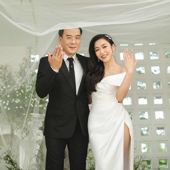 Hà Thanh Xuân xác nhận chia tay Vua cá Koi: Hôn nhân không màu hồng, gần như trầm cảm sau lễ cưới