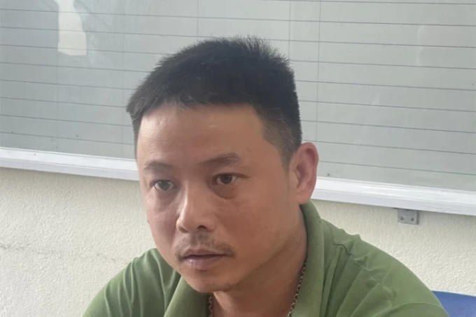 2 nữ sinh sang đường ẩu khiến xe tải suýt phải vạ, diễn biến sau đó đầy bất ngờ 2 nữ sinh sang đường ẩu khiến xe tải suýt phải vạ, diễn biến sau đó đầy bất ngờ