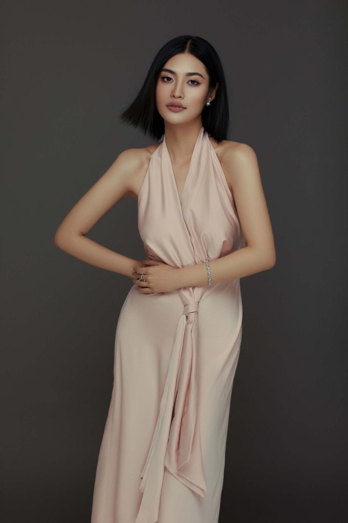 Nông Thúy Hằng bất ngờ xác nhận đại diện Việt Nam tham dự Hoa hậu Hữu nghị Quốc tế