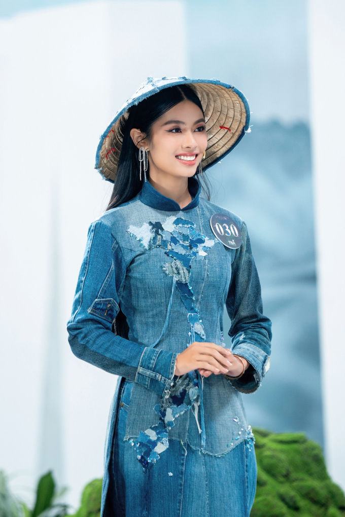 Độc đáo thời trang tái chế của các thí sinh Miss Earth Vietnam 2023: Ấn tượng và đầy ý nghĩa!