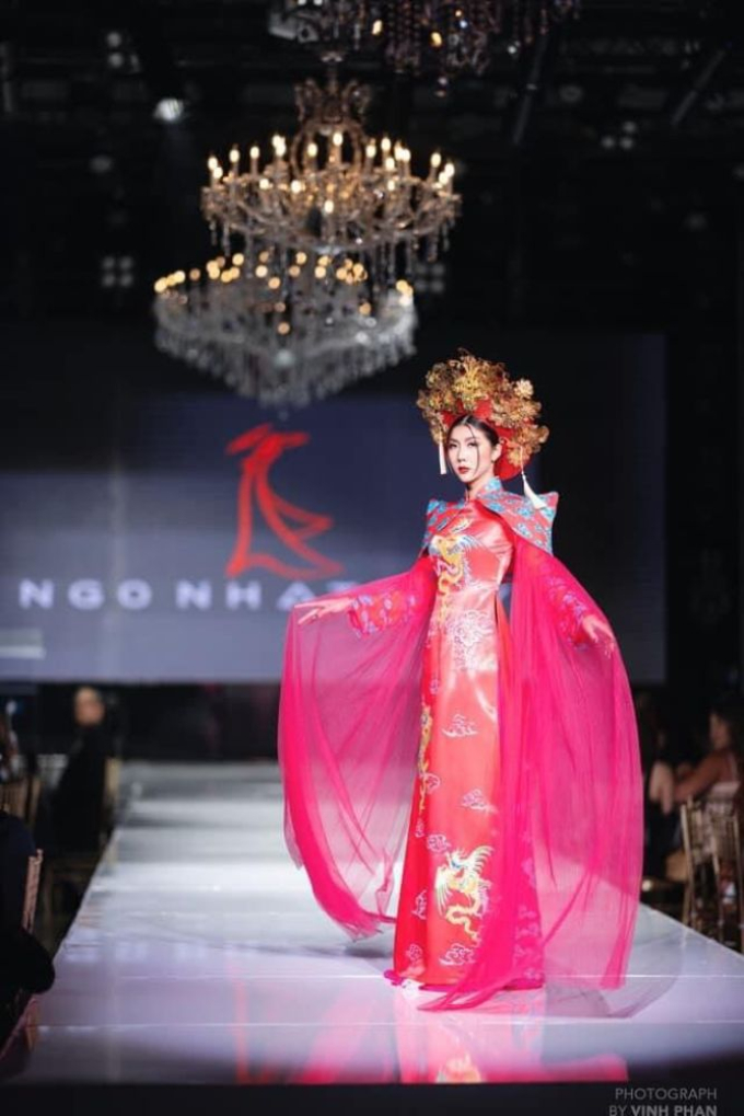 Ngọc Quyên tái xuất sàn diễn, sải bước cùng á hậu Trúc Diễm trong BST áo dài của NTK Ngô Nhật Huy