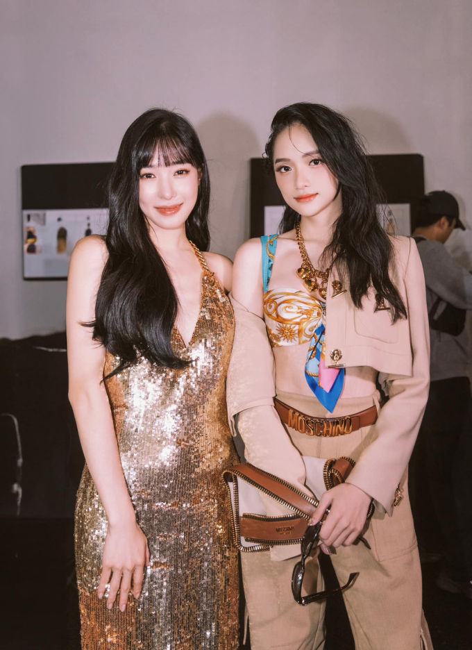 Thành viên thứ 10 của SNSD - Hương Giang gặp gỡ đồng đội Tiffany tại Milan Fashion Week 2023
