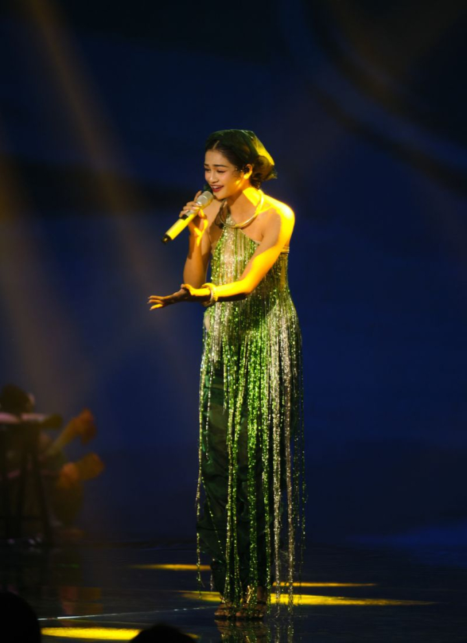 Đang làm giám khảo, Mỹ Tâm bất ngờ bị thí sinh hối lấy chồng tại Vietnam Idol 2023