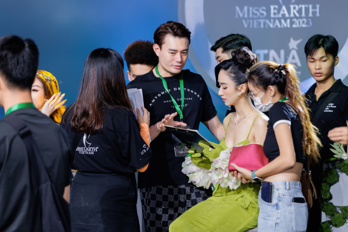 Nguyễn Anh Dũng: Tôi cố gắng đến 200% trong lần đầu ngồi ghế đạo diễn Miss Earth Vietnam 2023