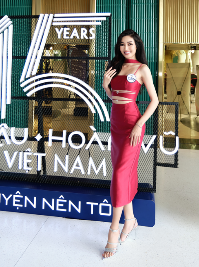 Hoa khôi Sông Vàm - Diễm Trinh: Tôi đến với Miss Cosmo Vietnam vì giấc mơ được cống hiến cho xã hội