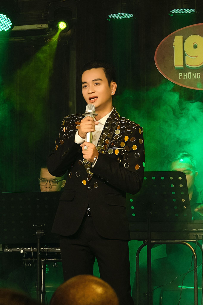 Ca sĩ Liu Quốc Việt tung MV ca nhạc mới, trở lại showbiz sau 8 năm mất tích