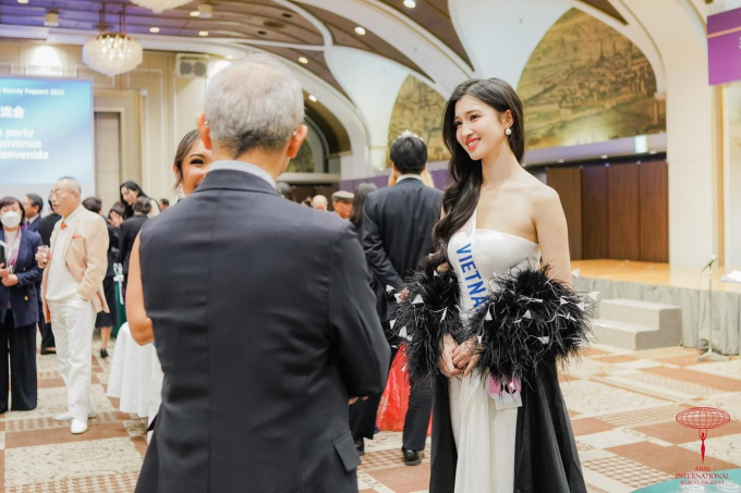Phương Nhi gây sốt với vẻ đẹp thiên thần trong ảnh glamshot, dẫn đầu bảng bình chọn Top 15 Miss International