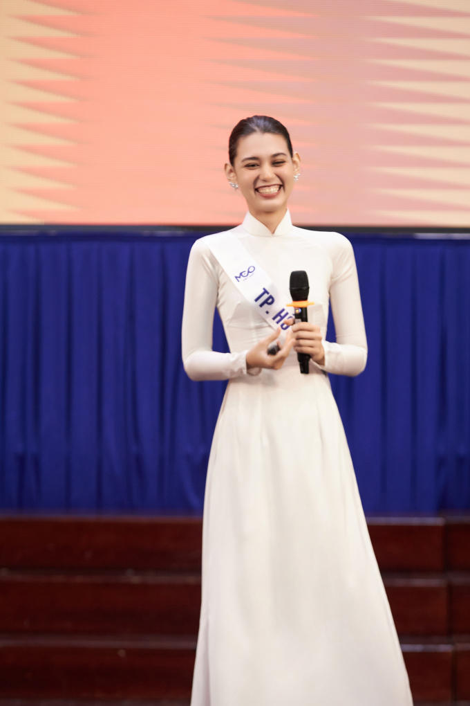 Thi Người đẹp Bản lĩnh Miss Cosmo Vietnam: Hồng Thọ thuyết trình tiếng Anh, Trần Ngọc ghi điểm với dự án ý nghĩa