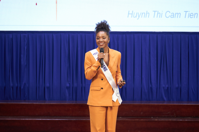 Thi Người đẹp Bản lĩnh Miss Cosmo Vietnam: Hồng Thọ thuyết trình tiếng Anh, Trần Ngọc ghi điểm với dự án ý nghĩa