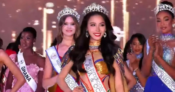 Tỏa sáng suốt hành trình tại Ai Cập, Ngọc Hằng giành giải á hậu 2 Miss Intercontinental 2023