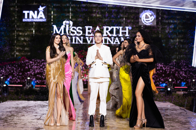 Bán kết Miss Earth 2023: Sân khấu hoành tráng gây ấn tượng, dàn mỹ nhân tỏa sáng giữa Đà Lạt ngàn hoa