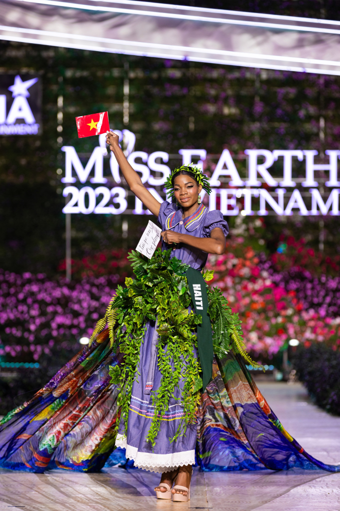 Bán kết Miss Earth 2023: Sân khấu hoành tráng gây ấn tượng, dàn mỹ nhân tỏa sáng giữa Đà Lạt ngàn hoa