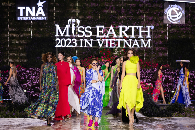 Bán kết Miss Earth 2023: Sân khấu hoành tráng gây ấn tượng, dàn mỹ nhân tỏa sáng giữa Đà Lạt ngàn hoa