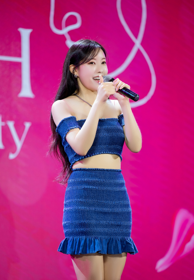 Hyomin (T-ara) xuất hiện lôi cuốn tại sự kiện ở Hà Nội, nói tiếng Việt khiến fans thích thú