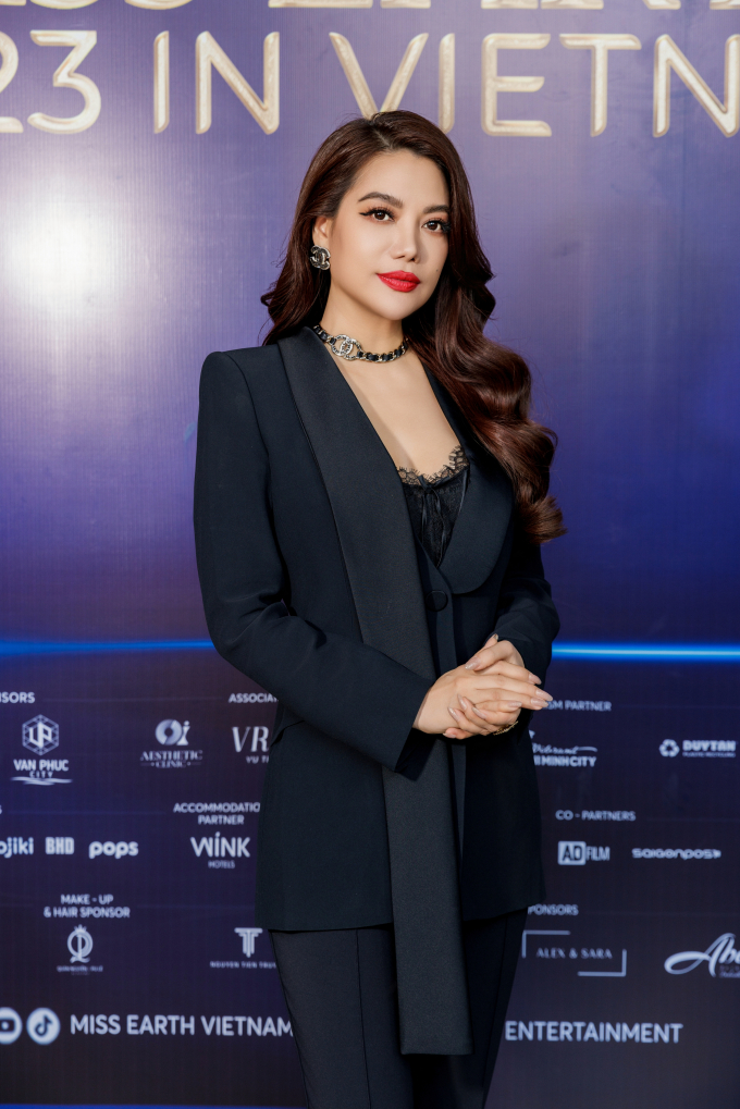 Miss Earth 2023 khiến fan sắc đẹp trầm trồ khi công bố vương miện đặc biệt cho mùa giải tổ chức tại Việt Nam