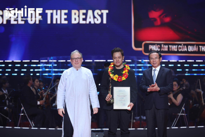 Bế mạc HIFF 2024: Song Lang của Leon Lê được vinh danh, Philippines thắng giải Ngôi sao vàng