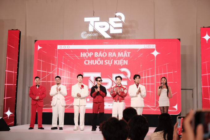 Dược sĩ Tiến - Hương Giang tổ chức chuỗi Trẻ Concert, trao học bổng với tổng giá trị hơn 6 tỷ cho sinh viên