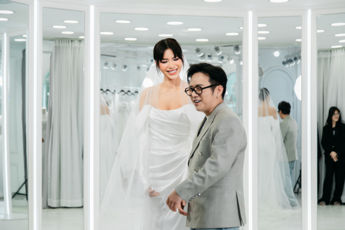 Minh Tú: Bộ ảnh đẹp nhất của tôi là khi mặc áo dài cưới lấy cảm hứng từ mẹ