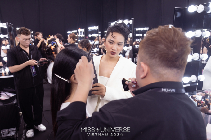 Miss Universe Vietnam 2024: Dược sĩ Tiến đầu tư thẳng tay cho show thực tế bên lề Beauty Brush