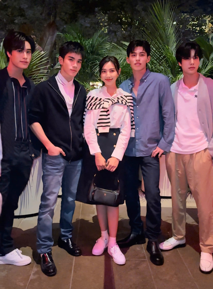 Thùy Tiên là sao Việt duy nhất cùng dàn nghệ sĩ quốc tế tham dự New York Fashion Week 2024 Thùy Tiên là sao Việt duy nhất cùng dàn nghệ sĩ quốc tế tham dự New York Fashion Week 2024