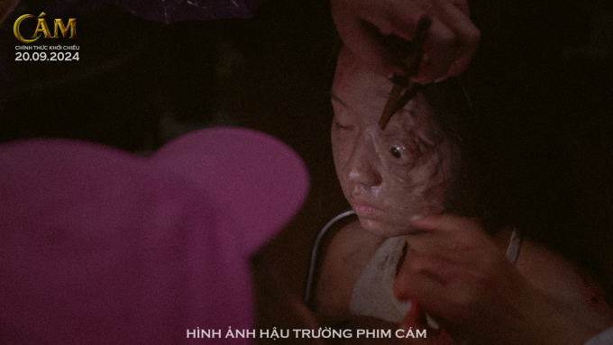 Phim Cám: Lâm Thanh Mỹ phải diễn bằng với một bên mắt, hé lộ bí ẩn đằng sau gương mặt dị dạng