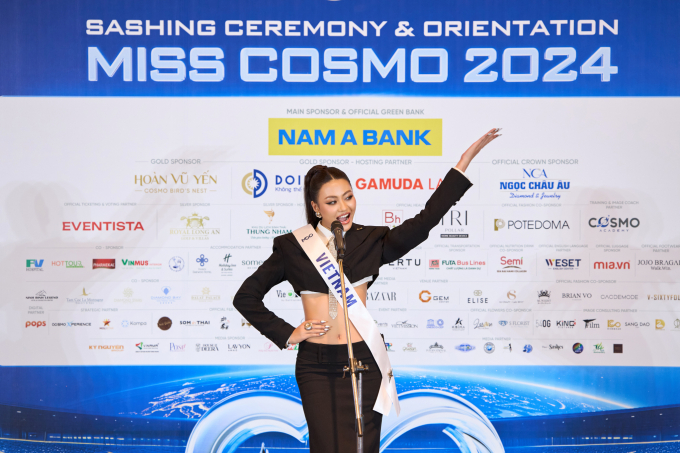 Dàn mỹ nhân Miss Cosmo chính thức nhận sash, bước vào hành trình tìm kiếm vẻ đẹp nâng tầm ảnh hưởng