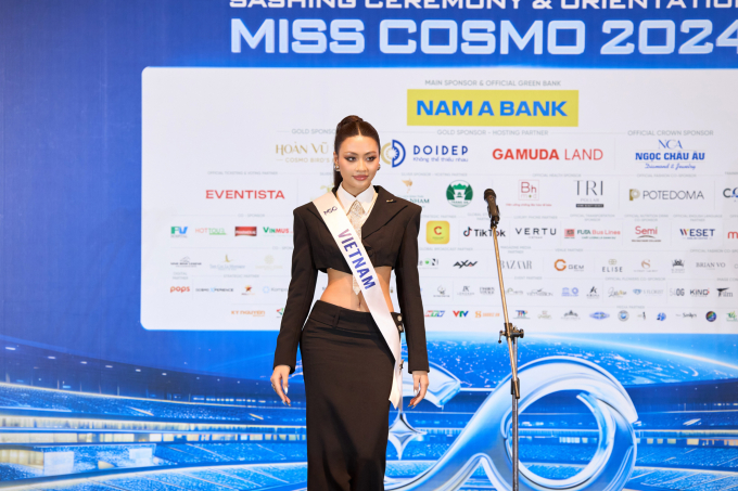 Dàn mỹ nhân Miss Cosmo chính thức nhận sash, bước vào hành trình tìm kiếm vẻ đẹp nâng tầm ảnh hưởng