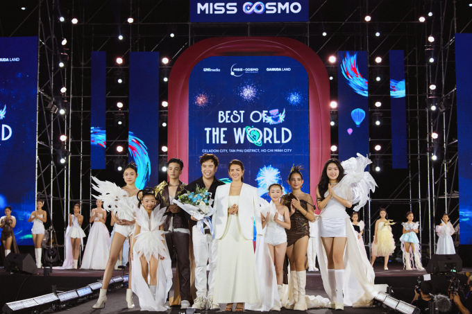 Dàn thí sinh Miss Cosmo 2024 đắm mình trong không khí sôi động của Best of the world festival