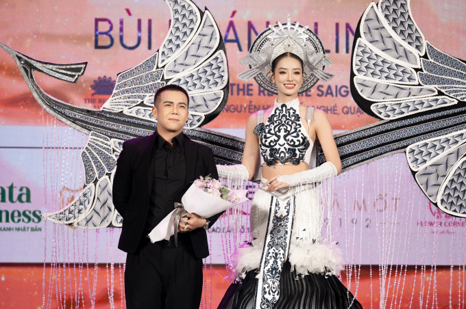 Học catwalk cùng Minh Tú, Bùi Khánh Linh quyết tâm chinh phục vương miện Miss Intercontinental 2024