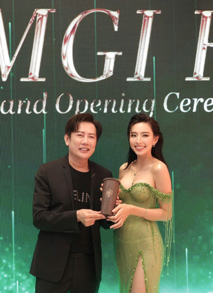 Hoa hậu Thùy Tiên hội ngộ Mr Nawat, xuất hiện lộng lẫy với nhan sắc vạn người mê tại Miss Grand International 2024