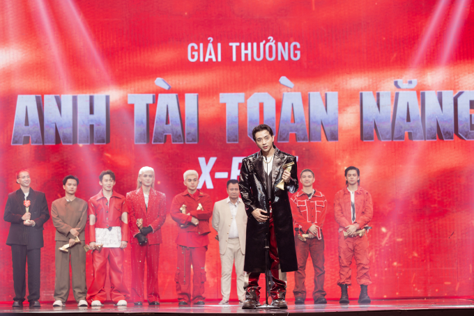 33 anh tài gặp mặt đông đủ trong “lễ tốt nghiệp”, Cường Seven trở thành Thủ lĩnh của Gia tộc