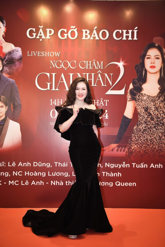 Ca sĩ Ngọc Châm hát bằng cả trái tim ở liveshow “Giai nhân 2”