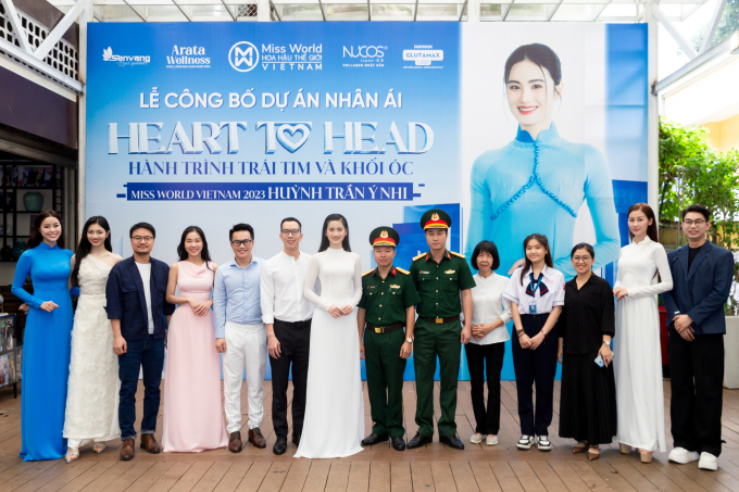 Hoa hậu Ý Nhi giúp đỡ trẻ em vùng núi, mang dự án nhân ái Hành trình trái tim và khối óc thi Miss World