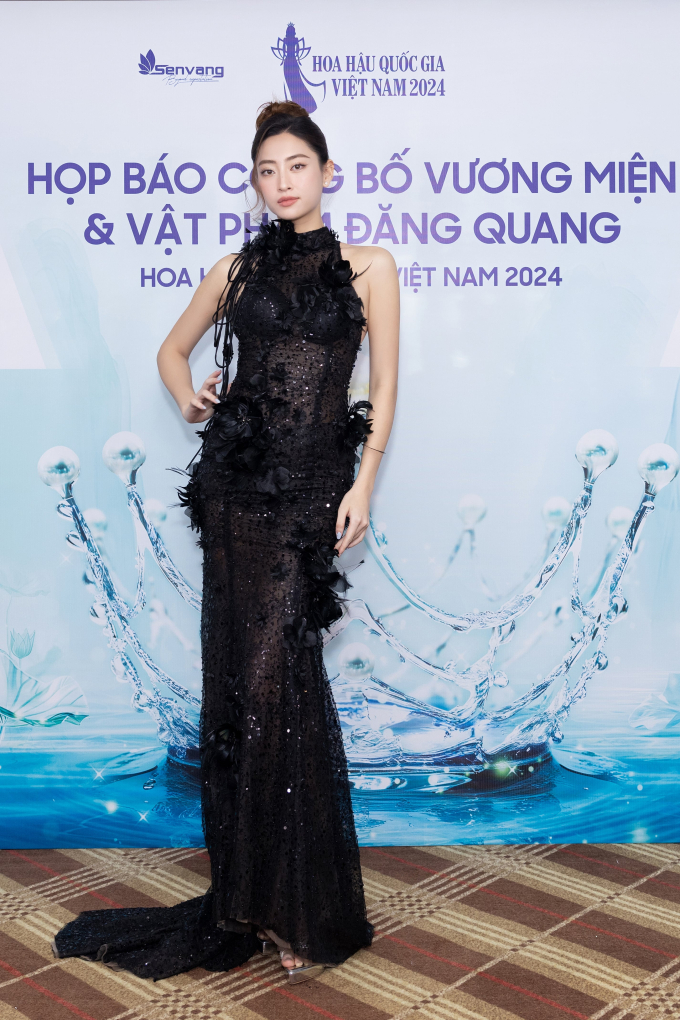 Miss International - Thanh Thủy giới thiệu vương miện Hoa hậu Quốc gia Việt Nam 2024