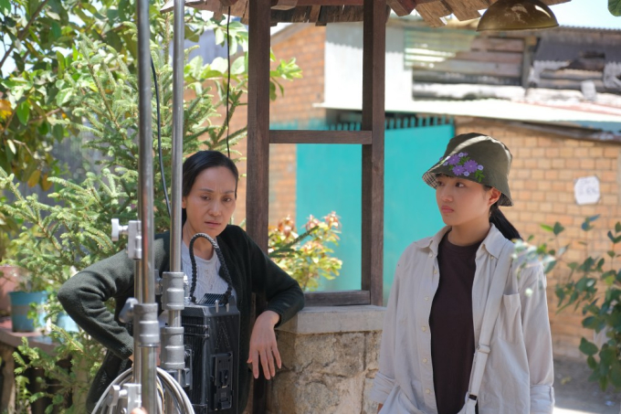 Diễn vai bà mẹ gây ức chế nhất màn ảnh năm 2025, NSƯT Hạnh Thúy được Ngọc Lan - Hồng Ánh thán phục