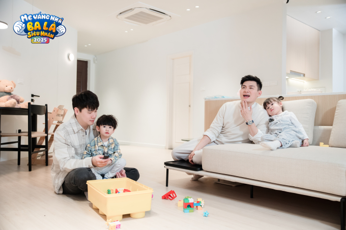 Mẹ vắng nhà, Ba là siêu nhân: Bé Bún gào khản cả giọng vì tưởng mình thật sự “tàng hình”