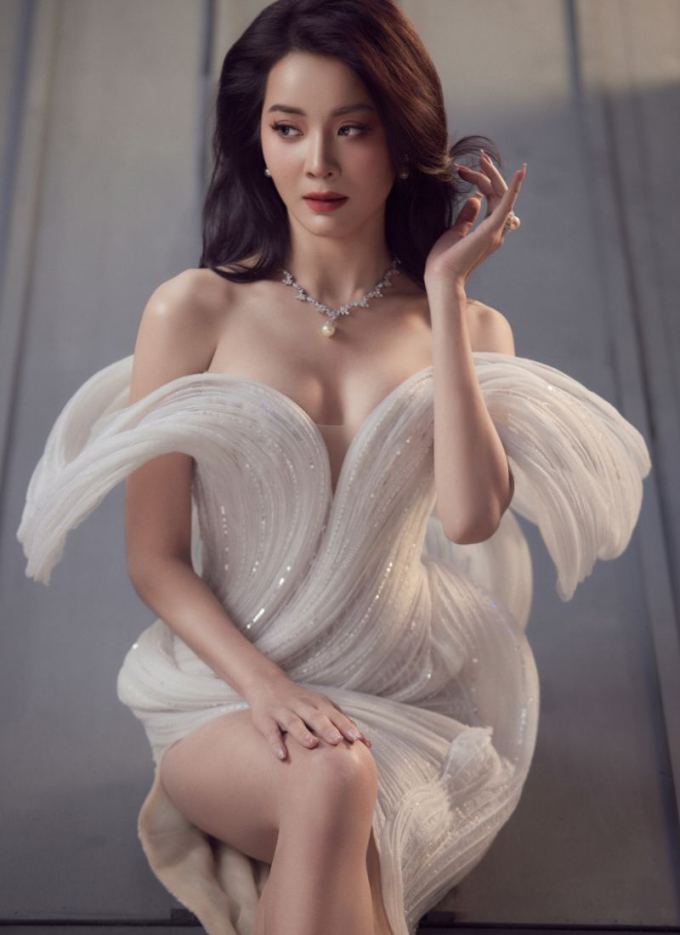 Karen Nguyễn tái xuất màn ảnh rộng với vai diễn tâm lý nặng ký trong phim kinh dị “Dưới đáy hồ”