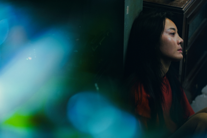 Phim Dưới đáy hồ hé lộ poster 7 nhân vật chính: Kay Trần - Thanh Duy đều có phiên bản song trùng