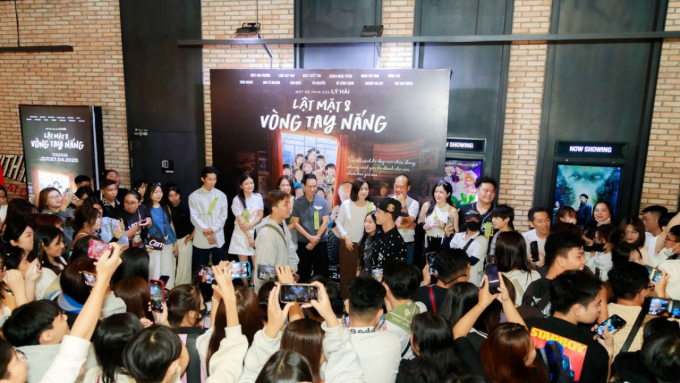 Từ 131 nghìn vé mở màn đến 200 tỷ sau một tuần, Lật mặt 8: Vòng tay nắng phá đảo kỷ lục phim Việt