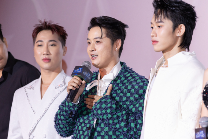 Karen Nguyễn - Thanh Duy bật khóc tại showcase, dàn cast Dưới đáy hồ lần đầu lên tiếng về các bản sao kinh dị