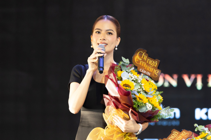 Lê Khánh đóng cặp cùng Quốc Trường, Uyển Ân - Thuận Nguyễn nên duyên trong dự án điện ảnh Chị ngã em nâng