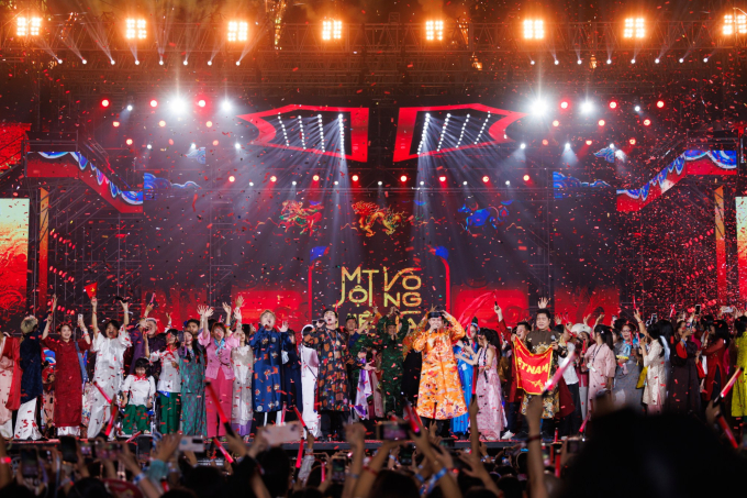 Phim Mưa lửa: Nhiều drama được bật mí, mãn nhãn với loạt tiết mục tại concert Anh trai vượt ngàn chông gai