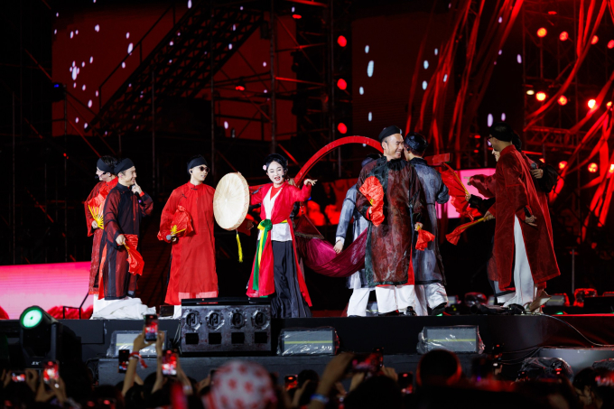Phim Mưa lửa: Nhiều drama được bật mí, mãn nhãn với loạt tiết mục tại concert Anh trai vượt ngàn chông gai