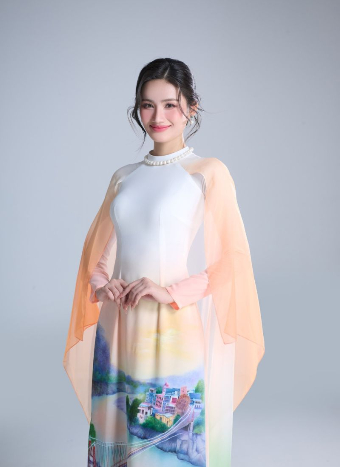 Hoa hậu Ý Nhi hát Cheri Cheri Lady khi thi tài năng, hé lộ chiếc áo dài đặc biệt tại Miss World
