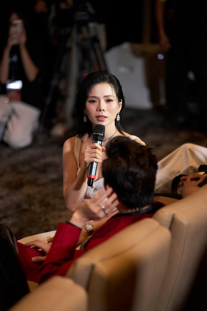 Hà Nhi nói rõ lý do không tham gia Chị đẹp - Em xinh: Tôi muốn tạo dấu ấn bằng bài hát của riêng mình!