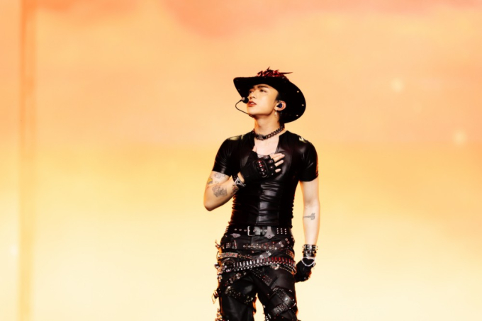 Live Concert: All Rounder: Soobin chinh phục khán giả từ hình ảnh “hoàng tử ballad” đến một “all-rounder” đa phong cách